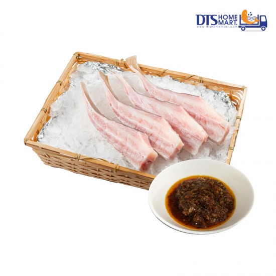 Sting Ray Fish Portion with Special Steam Garlic Sauce 魔鬼鱼片 500gm Sting Ray Fish Portion with Special Steam Garlic Sauce 魔鬼鱼片 500gm